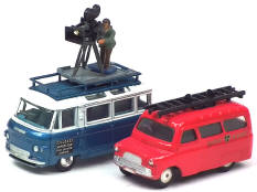 CORGI TOYS (GB) (2)