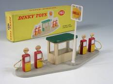 DINKY TOYS GB (1)