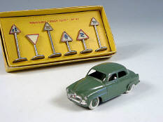DINKY TOYS (FRANCE) (2)