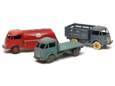 DINKY TOYS (FRANCE) (3)