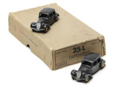 DINKY TOYS (FRANCE) (3)