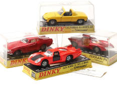 DINKY TOYS (GB) (4)