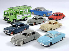 MINIALUXE & DIVERS (8)