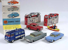 CORGI & DIVERS (8)
