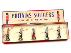 BRITAINS (GB) (1)