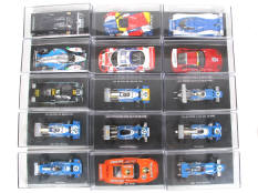 DIVERS (15)