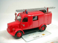 PARADE (FRANCE) (1)