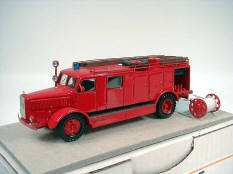 PARADE (FRANCE) (1)