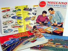 MECCANO & DINKY TOYS GB (2)