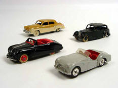 DINKY TOYS (GB) (4)