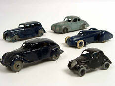 DINKY TOYS (FRANCE) (5)