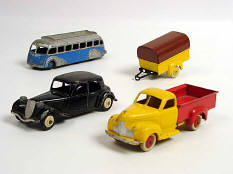 DINKY TOYS (FRANCE) (4)