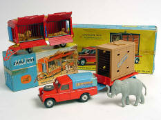 CORGI TOYS (GB) (2)