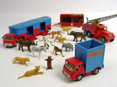 CORGI TOYS (GB) (4)