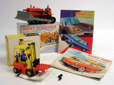 DINKY TOYS (4)