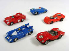SCALEXTRIC & DIVERS (5)