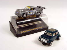 SCALEXTRIC (2)