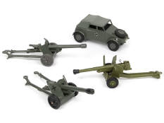 DINKY TOYS (GB) (3)