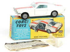 CORGI TOYS (GB) (1)