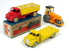 DINKY TOYS (GB) (3)