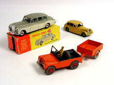 DINKY TOYS (GB) (4)