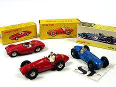 DINKY TOYS (FRANCE) (4)