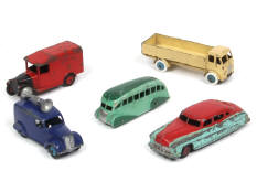 DINKY TOYS (GB) (5)