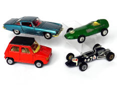 CORGI TOYS (GB) (4)