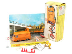 DINKY TOYS (FRANCE) (1)