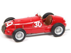 MODEL PLUS (1)