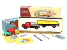 CORGI TOYS (GB) (2)