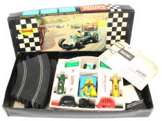SCALEXTRIC (1)