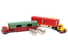 CORGI TOYS (GB) (2)