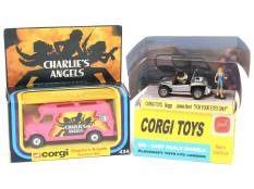 CORGI TOYS (GB) (2)