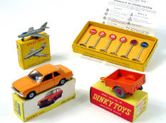 DINKY TOYS (4)