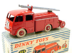 DINKY TOYS FRANCE (1)