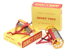 DINKY TOYS (GB) (2)