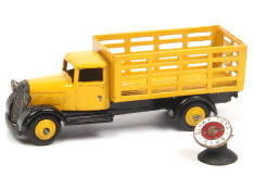 DINKY TOYS (GB) (2)