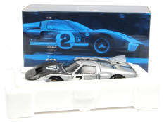 EXOTO (USA) (1)