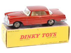 DINKY TOYS (FRANCE) (1)