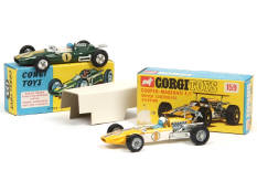 CORGI TOYS (GB) (2)