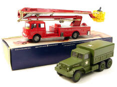 CORGI TOYS (GB) (2)