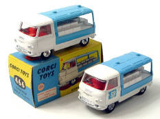 CORGI TOYS (GB) (2)