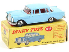 DINKY TOYS (GB) (1)