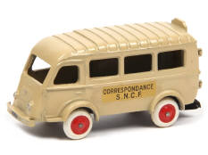 C.I.J. (FRANCE) (1)