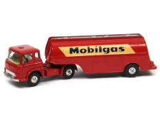 CORGI TOYS (GB) (1)