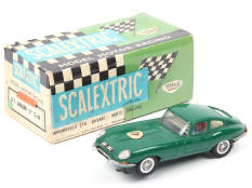 SCALEXTRIC (1)