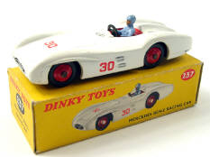 DINKY TOYS GB (1)