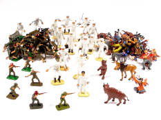 FIGURINES DIVERS (1)