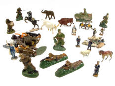 FIGURINES DIVERS (1)